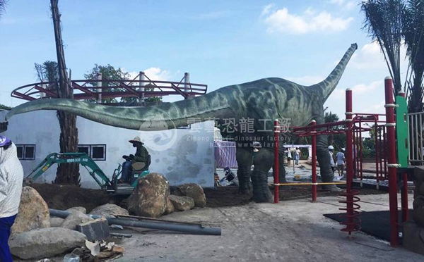 Vietnam Dinosaur making