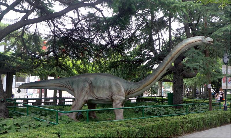 13 meters long simulation Emeisaurus